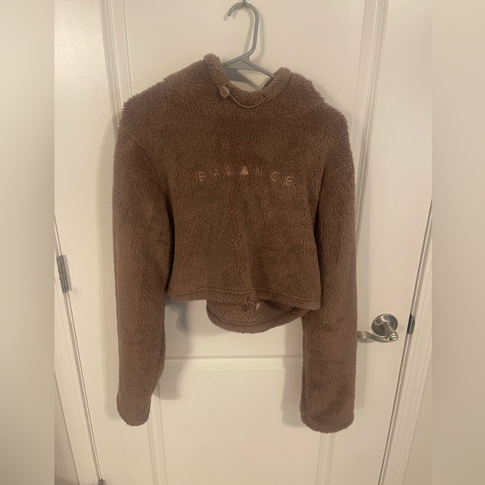 Balance Athletica/ Vitality Cropped Sherpa Sweatshirt- Mauve color- Size Large